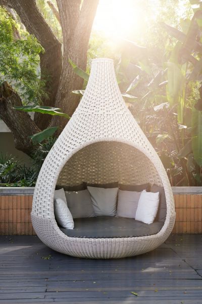 Wicker Furniture Painting